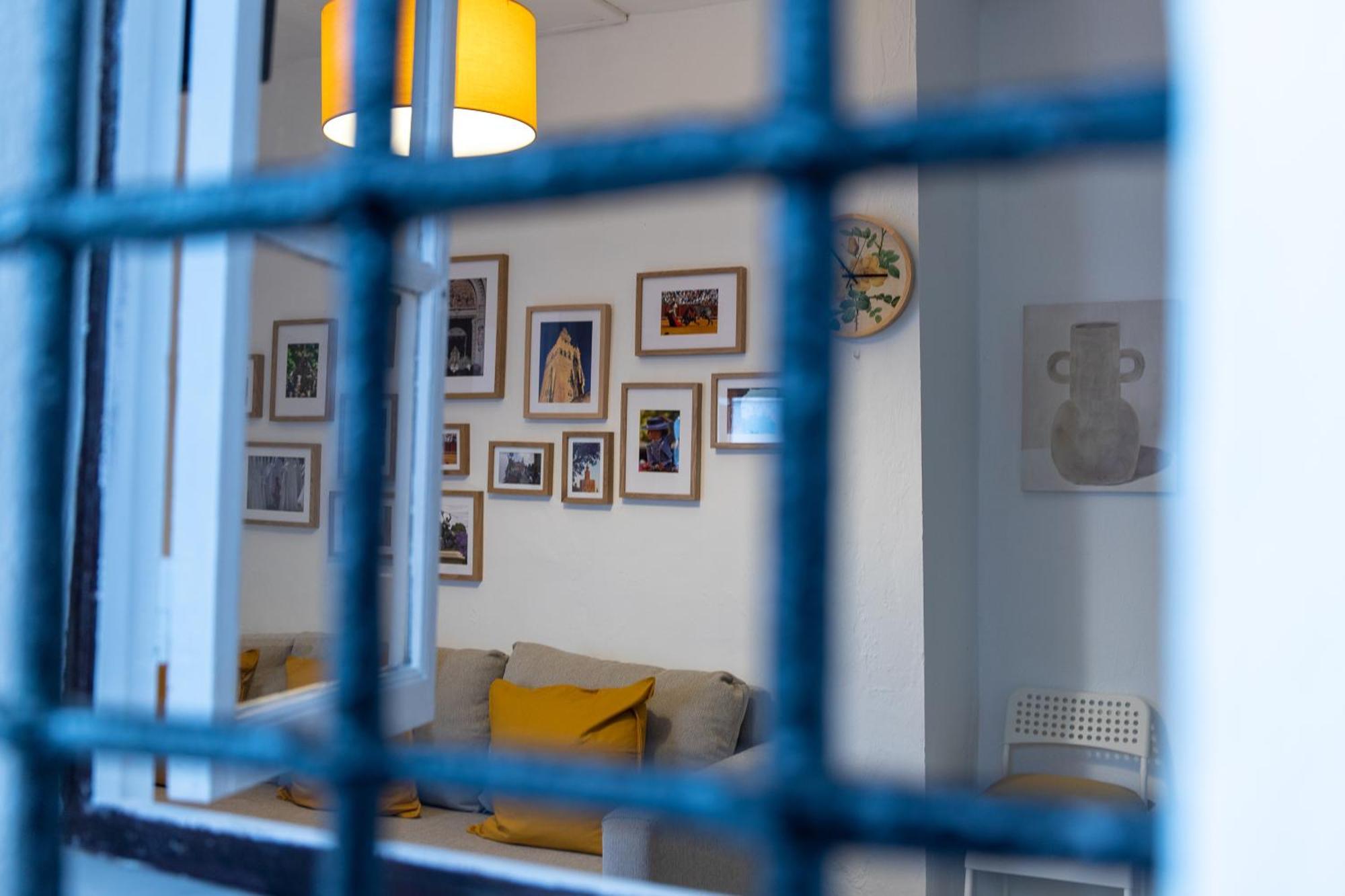 Apartamentos San Francisco เซบีญา ภายนอก รูปภาพ
