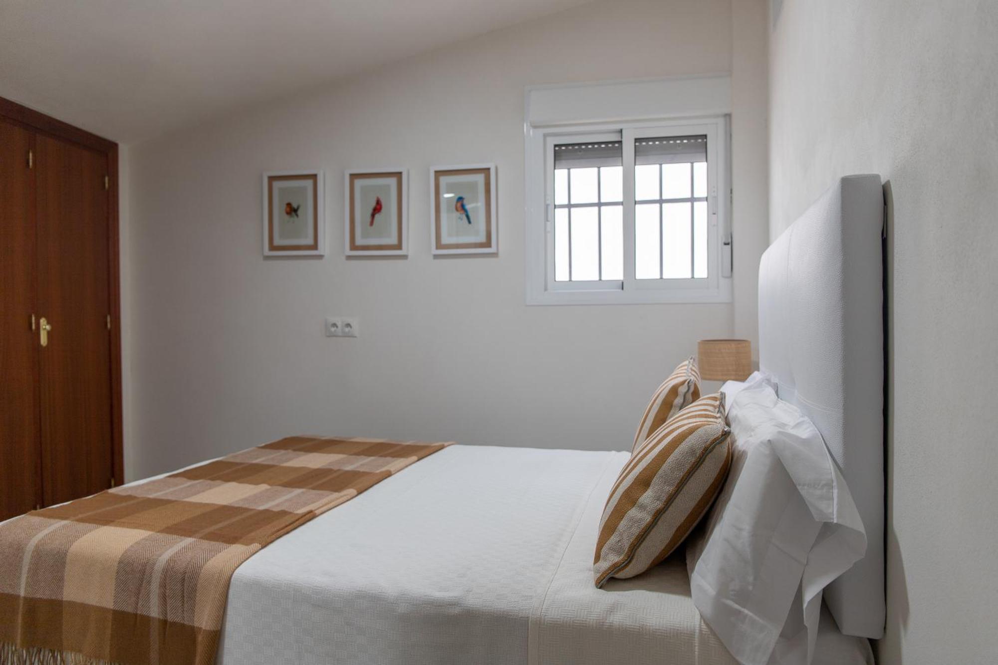 Apartamentos San Francisco เซบีญา ภายนอก รูปภาพ