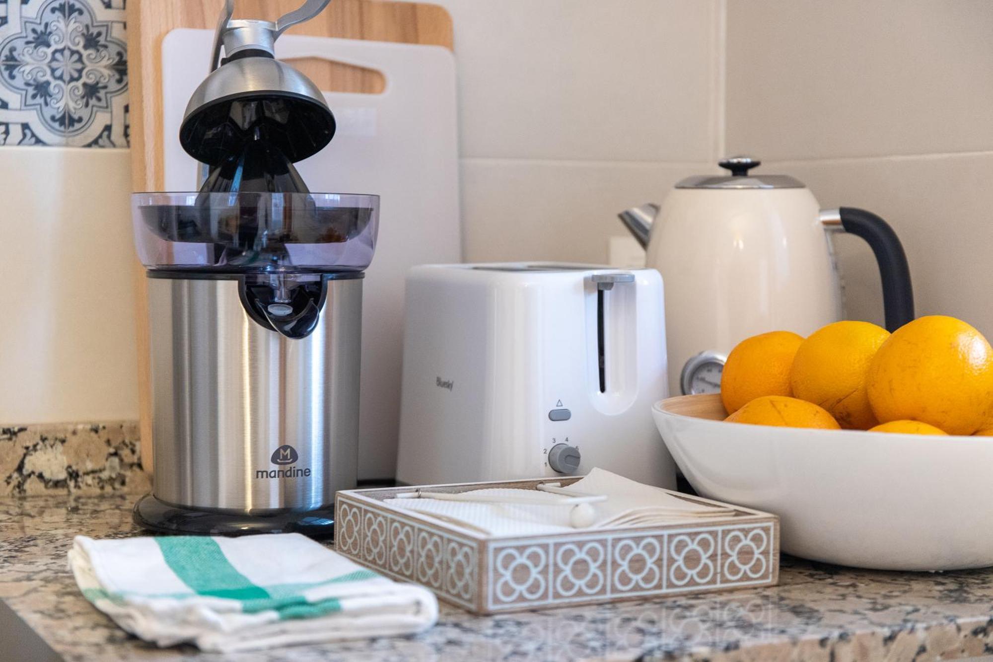 Apartamentos San Francisco เซบีญา ภายนอก รูปภาพ