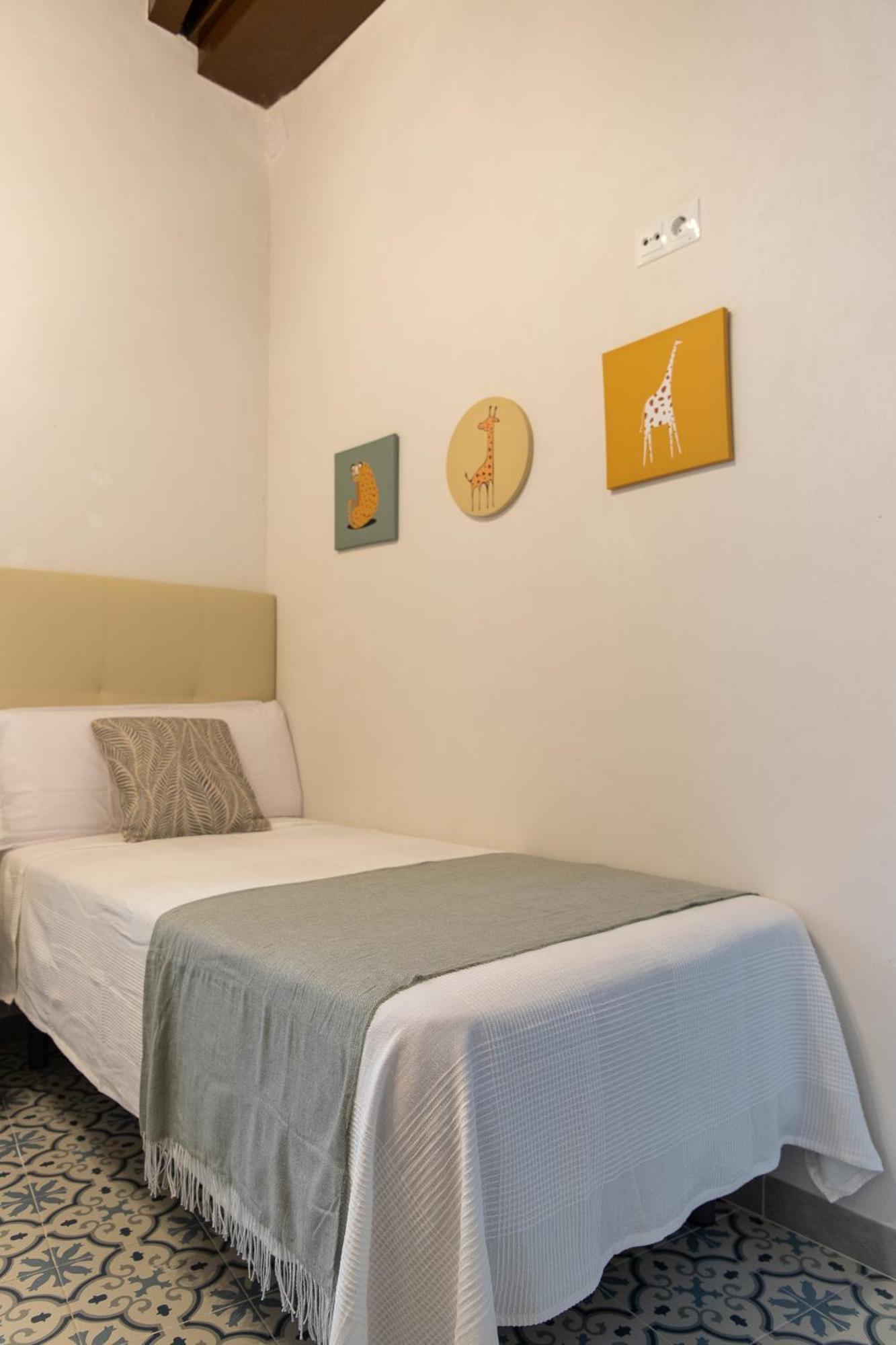 Apartamentos San Francisco เซบีญา ภายนอก รูปภาพ